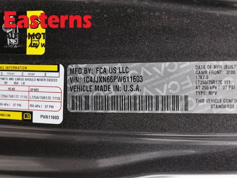 Used 2023 Jeep Wrangler Unlimited w/ Cold Weather Group AWD/4WD image 36