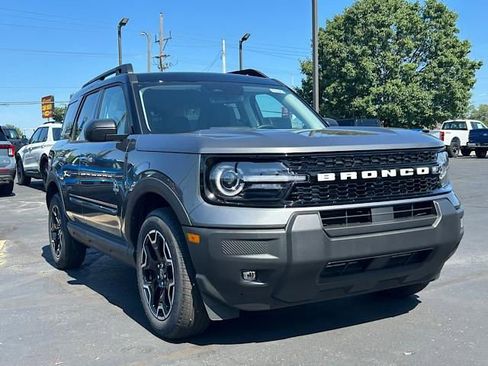 Used 2025 Ford Bronco Sport Outer Banks image 14