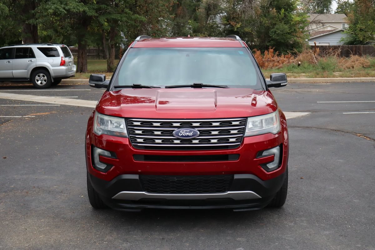 Used 2016 Ford Explorer XLT w/ Equipment Group 202A AWD/4WD image 12