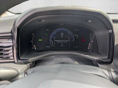 Used 2025 Toyota Camry LE FWD image 10