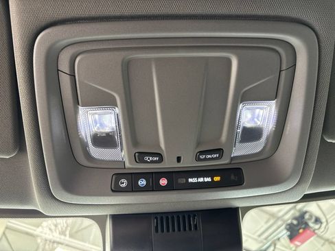 Used 2024 Chevrolet Silverado 1500 LT AWD/4WD image 28