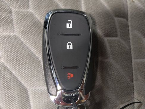 Used 2020 Chevrolet Equinox LS w/ LS Convenience Package image 32