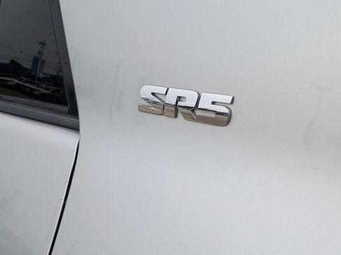 Used 2015 Toyota 4Runner SR5 RWD image 11