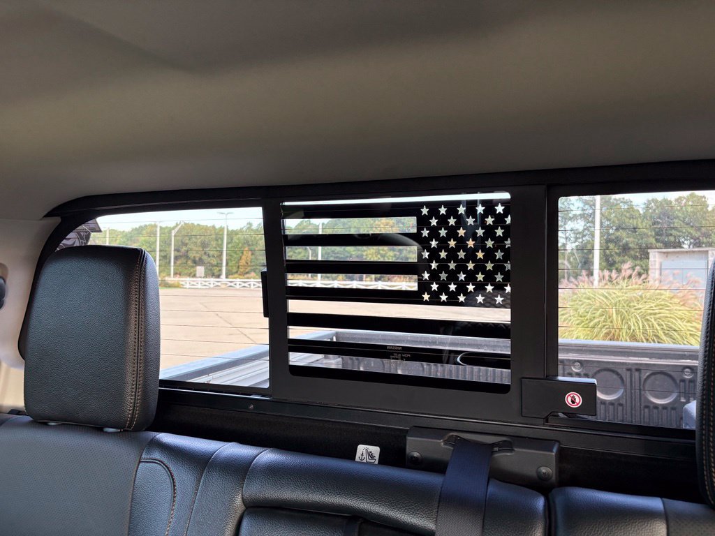Used 2017 Nissan Titan SL AWD/4WD image 27