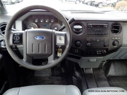 Used 2014 Ford F250 XL w/ Power Equipment Group AWD/4WD image 10