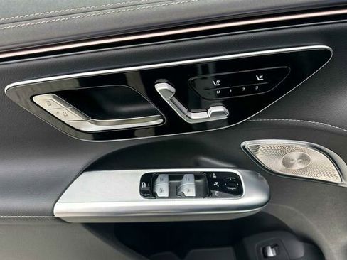 New 2026 Mercedes-Benz EQE 320 4MATIC SUV image 11