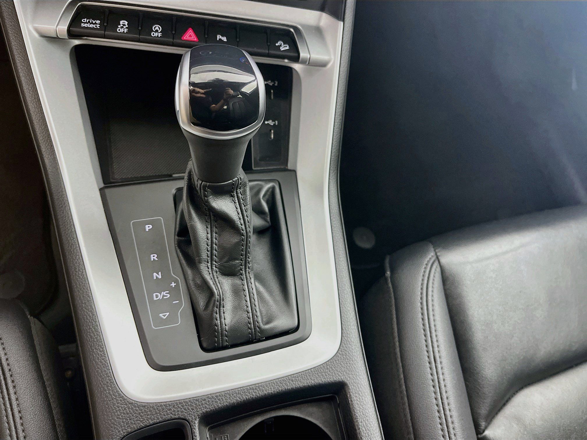 Used 2025 Audi Q3 2.0T Premium AWD/4WD image 24