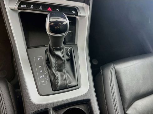 Used 2025 Audi Q3 2.0T Premium AWD/4WD image 24