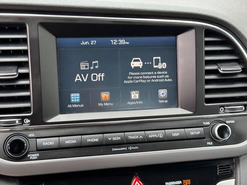 Used 2017 Hyundai Elantra Value Edition FWD image 28