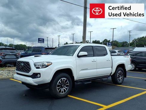 Certified 2021 Toyota Tacoma TRD Sport AWD/4WD image 1