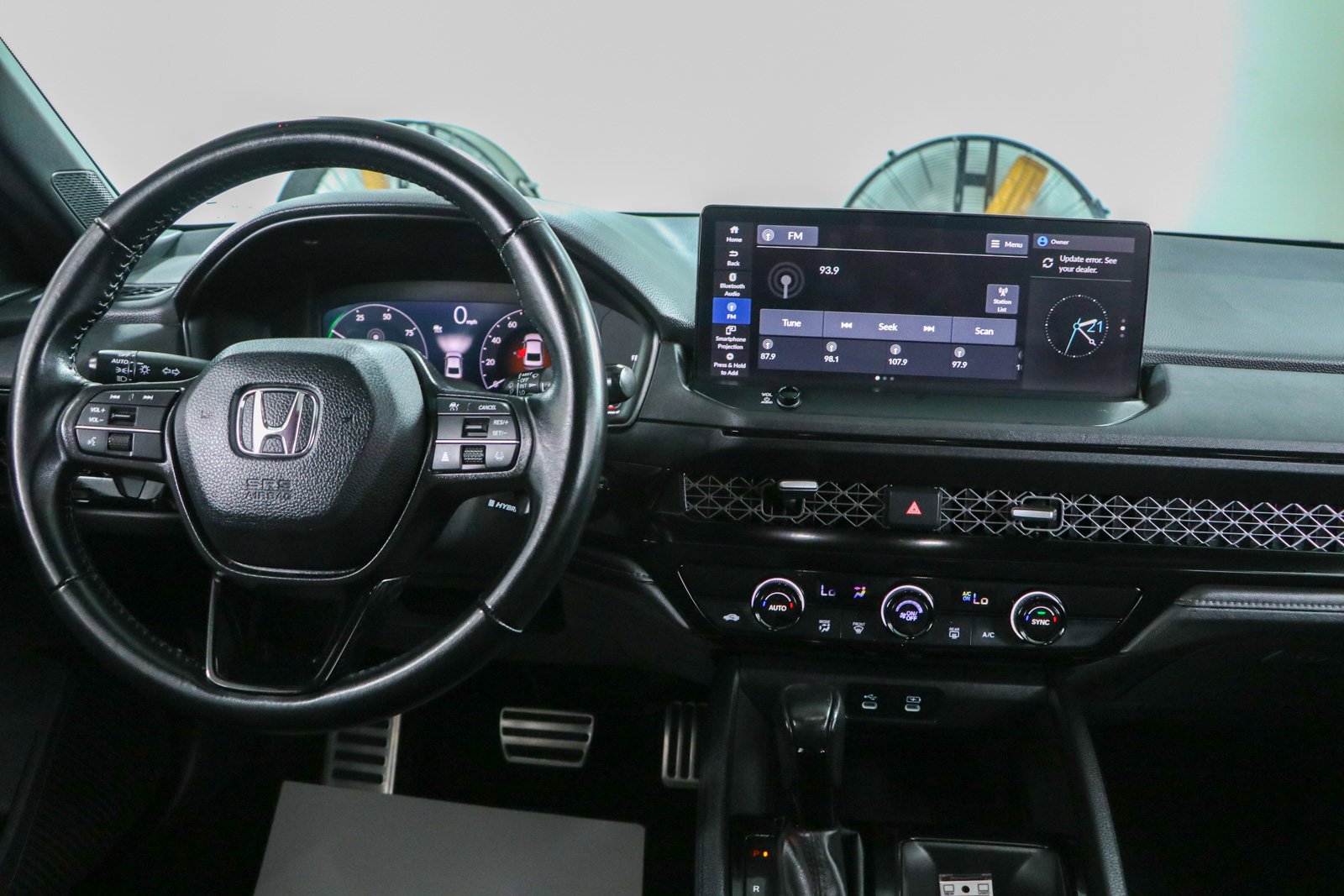 Used 2024 Honda Accord Sport image 17