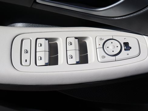 Used 2024 Hyundai Sonata SEL w/ Convenience Package image 14