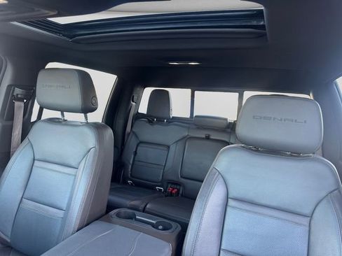 Used 2023 GMC Sierra 2500 Denali w/ Denali Ultimate Package AWD/4WD image 19