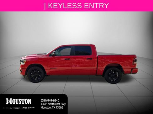 Used 2024 RAM 1500 Laramie AWD/4WD image 8