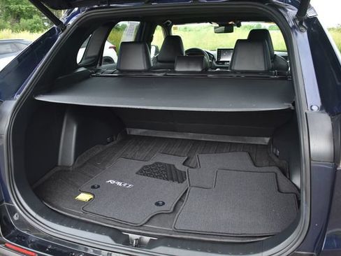 Used 2019 Toyota RAV4 XSE w/ XSE Weather Package AWD/4WD image 17