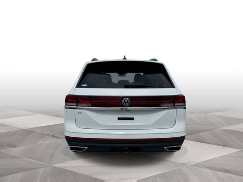Used 2025 Volkswagen Atlas SE FWD image 7