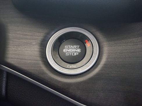 Used 2023 Jeep Grand Cherokee 4WD 4xe w/ Luxury Tech Group II image 37