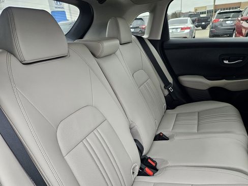 Used 2024 Honda HR-V EX-L image 18