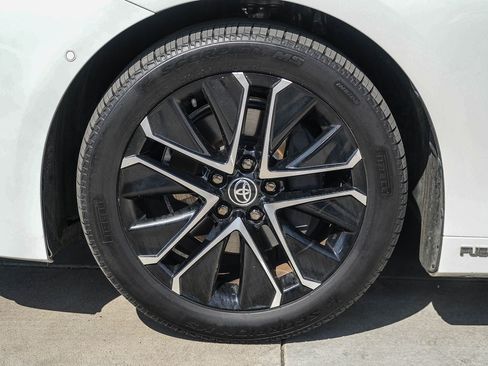 Used 2021 Toyota Mirai RWD image 11