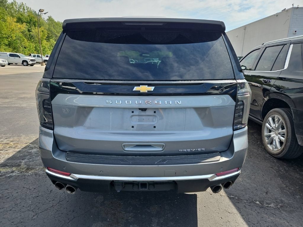 Used 2026 Chevrolet Suburban Premier w/ Sun And Tow Package AWD/4WD image 7