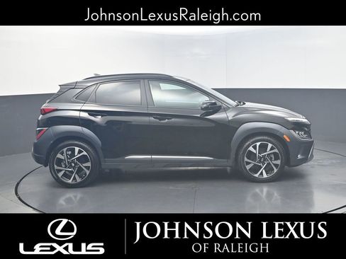 Used 2022 Hyundai Kona Limited w/ Winter Weather Package image 6