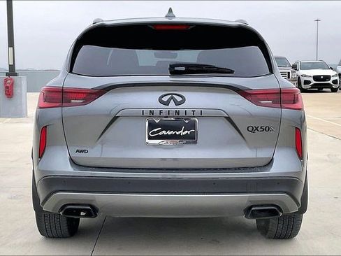 Used 2025 INFINITI QX50 Sport image 4