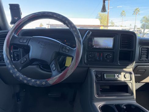 Used 2005 Chevrolet Tahoe LS w/ Preferred Equipment Group image 18