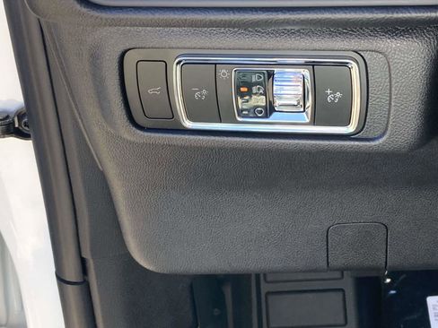 New 2026 Lincoln Corsair Premiere image 27