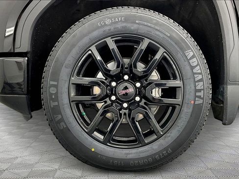 Used 2022 GMC Sierra 1500 Elevation image 9