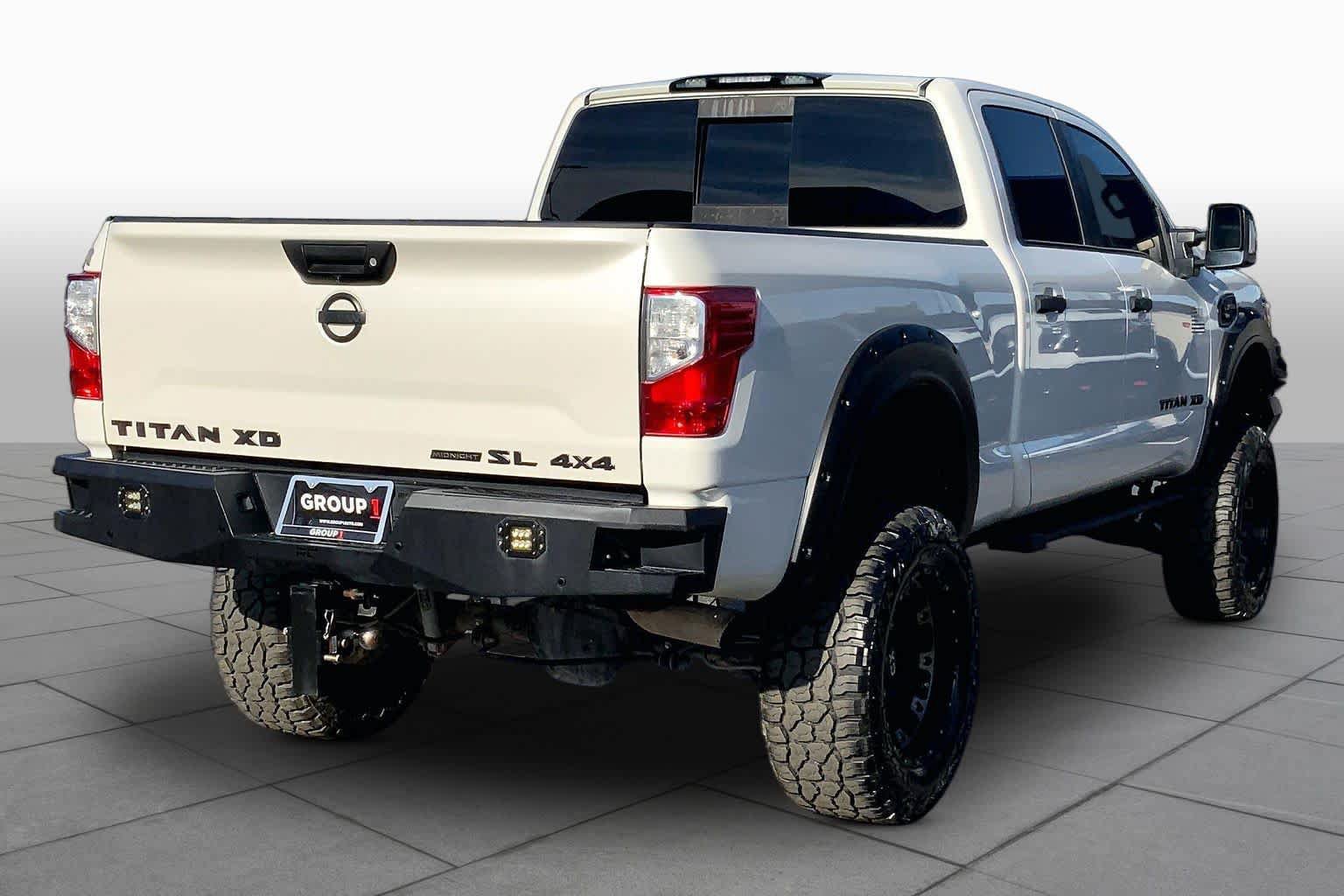 Used 2018 Nissan Titan SL w/ Midnight Edition AWD/4WD image 13