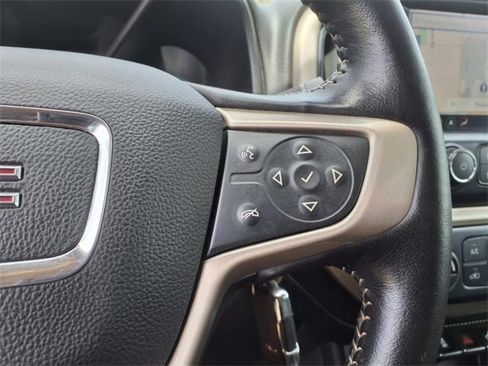 Used 2019 GMC Canyon Denali image 21