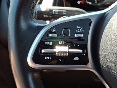 Certified 2022 Mercedes-Benz GLB 250 4MATIC w/ AMG Line image 23