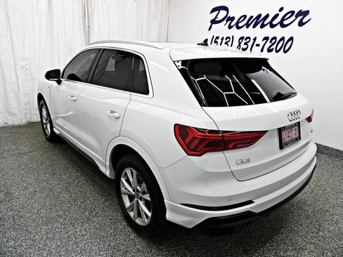 Used 2021 Audi Q3 2.0T Premium image 4