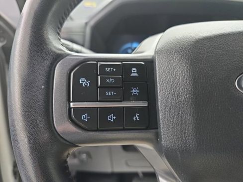 Used 2023 Ford F150 Lightning Lariat image 39