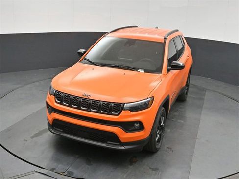 New 2026 Jeep Compass Latitude image 34