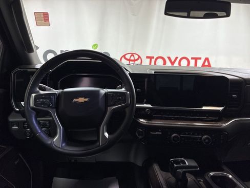 Used 2023 Chevrolet Silverado 1500 LTZ w/ LTZ Convenience Package II AWD/4WD image 19