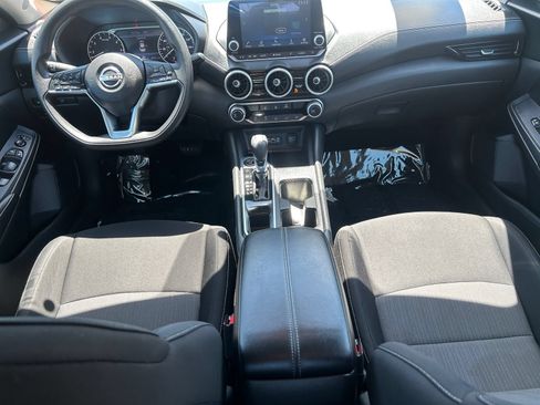 Used 2024 Nissan Sentra SV FWD image 16
