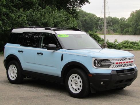 Used 2025 Ford Bronco Sport Heritage w/ Convenience Package AWD/4WD image 6