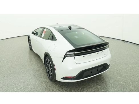 New 2026 Toyota Prius Plug-In Hybrid FWD image 6