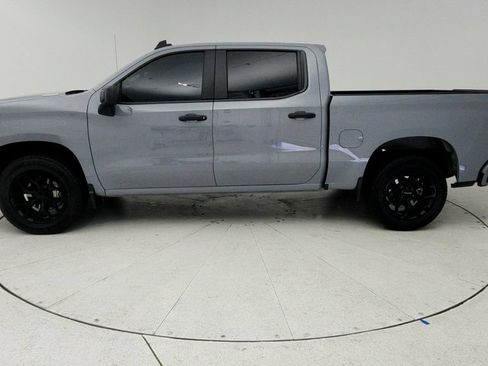 Certified 2025 Chevrolet Silverado 1500 Custom w/ LPO, Dark Essentials Package RWD image 5