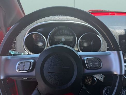 Used 2004 Chevrolet SSR w/ Preferred Equipment Group RWD image 20