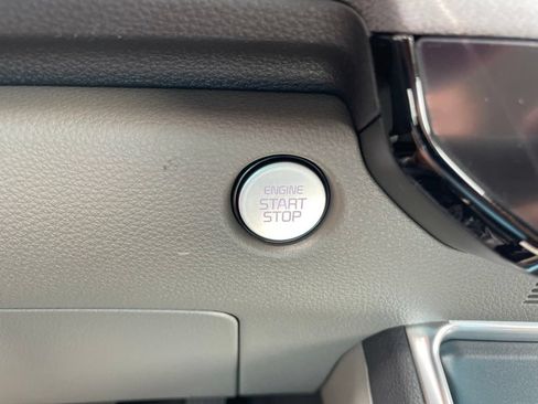 New 2027 Kia Carnival EX FWD image 24