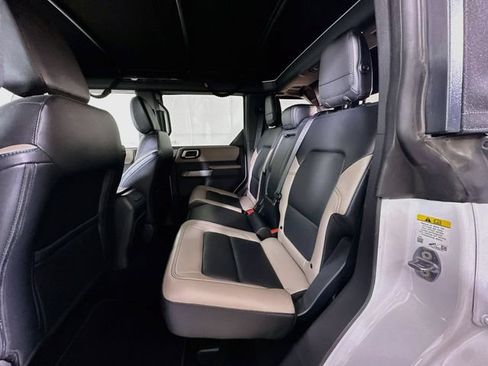Used 2023 Ford Bronco Wildtrak AWD/4WD image 30