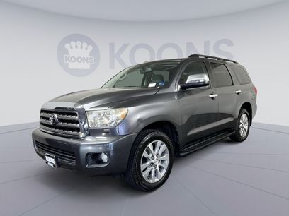 Used 2016 Toyota Sequoia SR5 w/ Premium Package