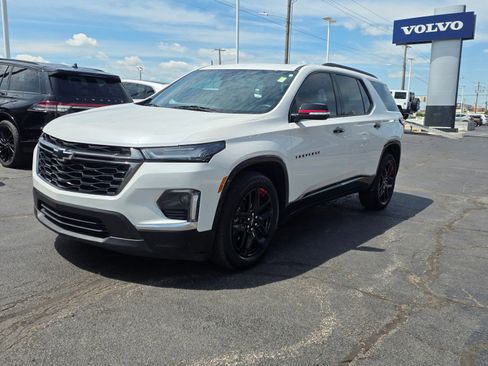Used 2023 Chevrolet Traverse Premier w/ Redline Edition FWD image 1