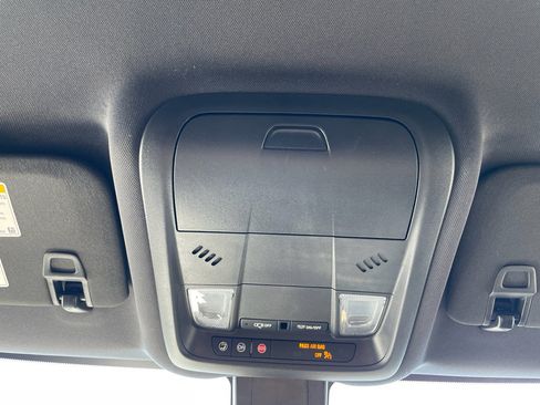 Used 2024 Chevrolet Equinox RS image 29