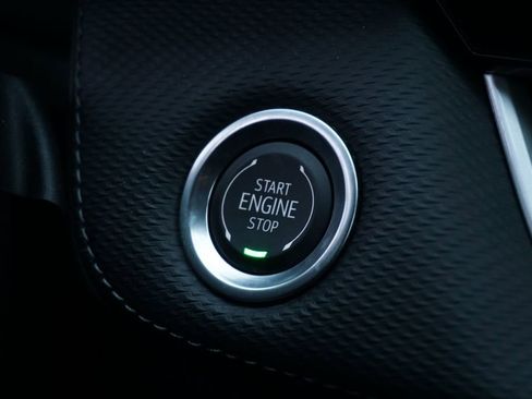 New 2025 Chevrolet Equinox LT FWD image 17