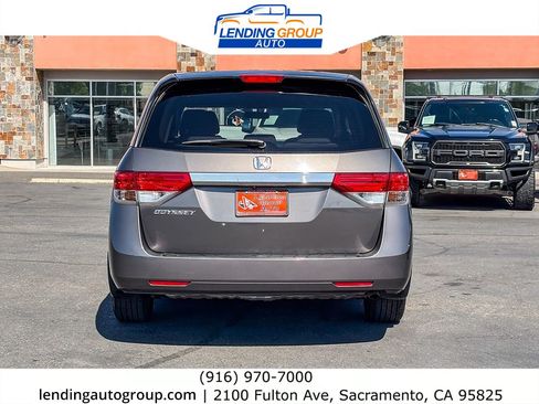 Used 2016 Honda Odyssey EX image 3