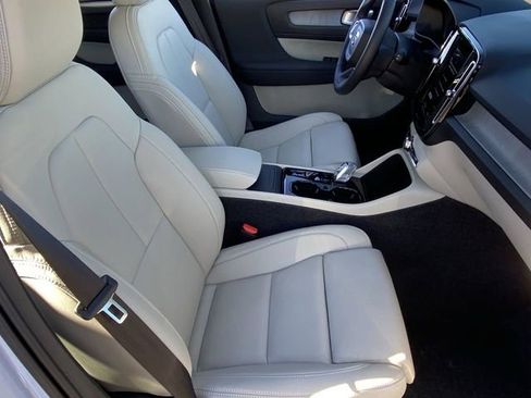 New 2026 Volvo XC40 B5 Plus w/ Protection Package Premier image 12