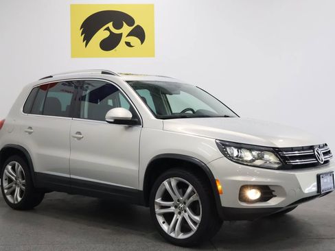Used 2013 Volkswagen Tiguan SEL image 6